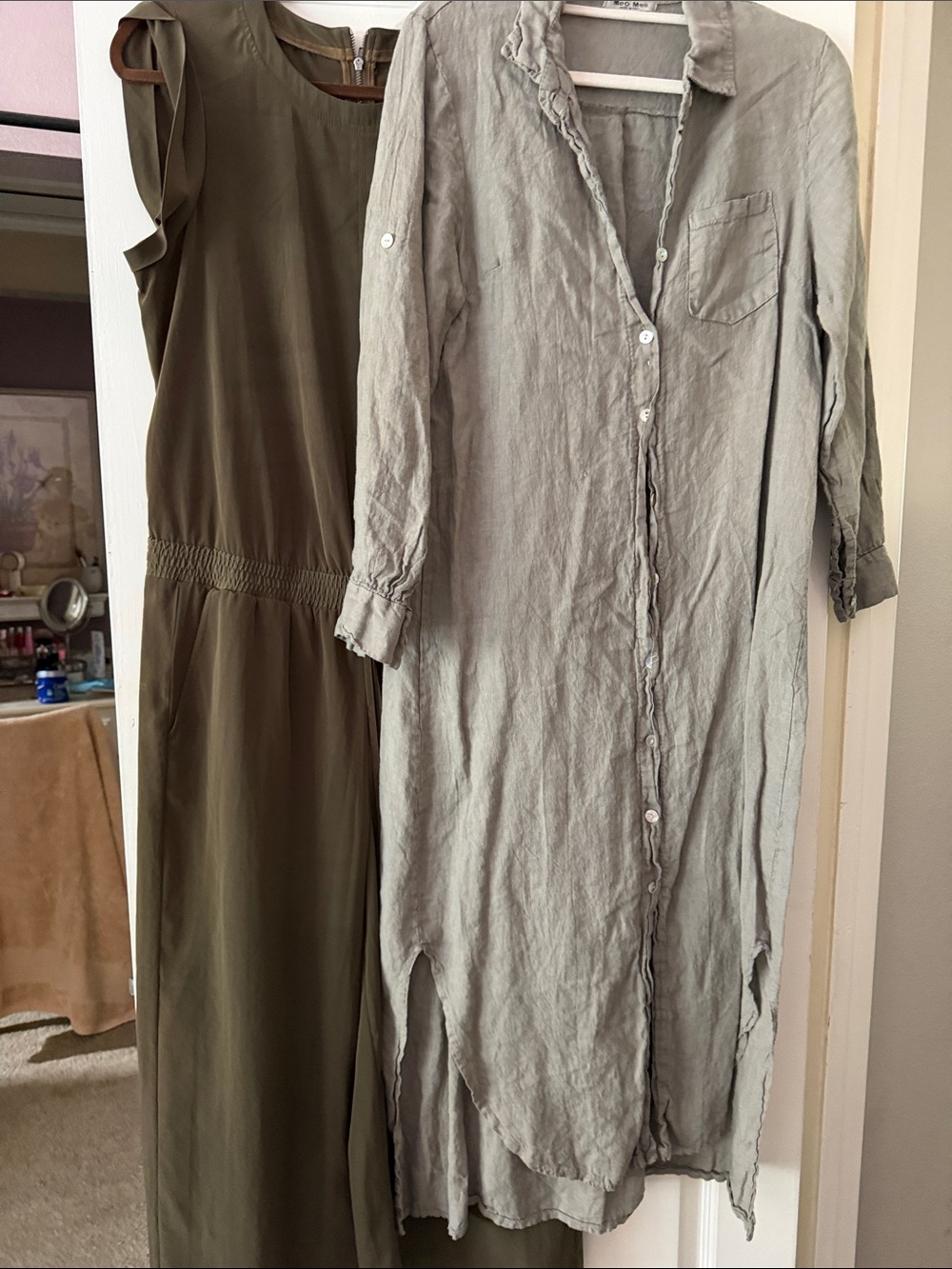 Olive Sleeveless Jumpsuit & Light Grayish Green Button Front Linen Tunic